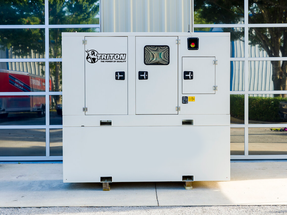 Advantages of Using a Hybrid Generator